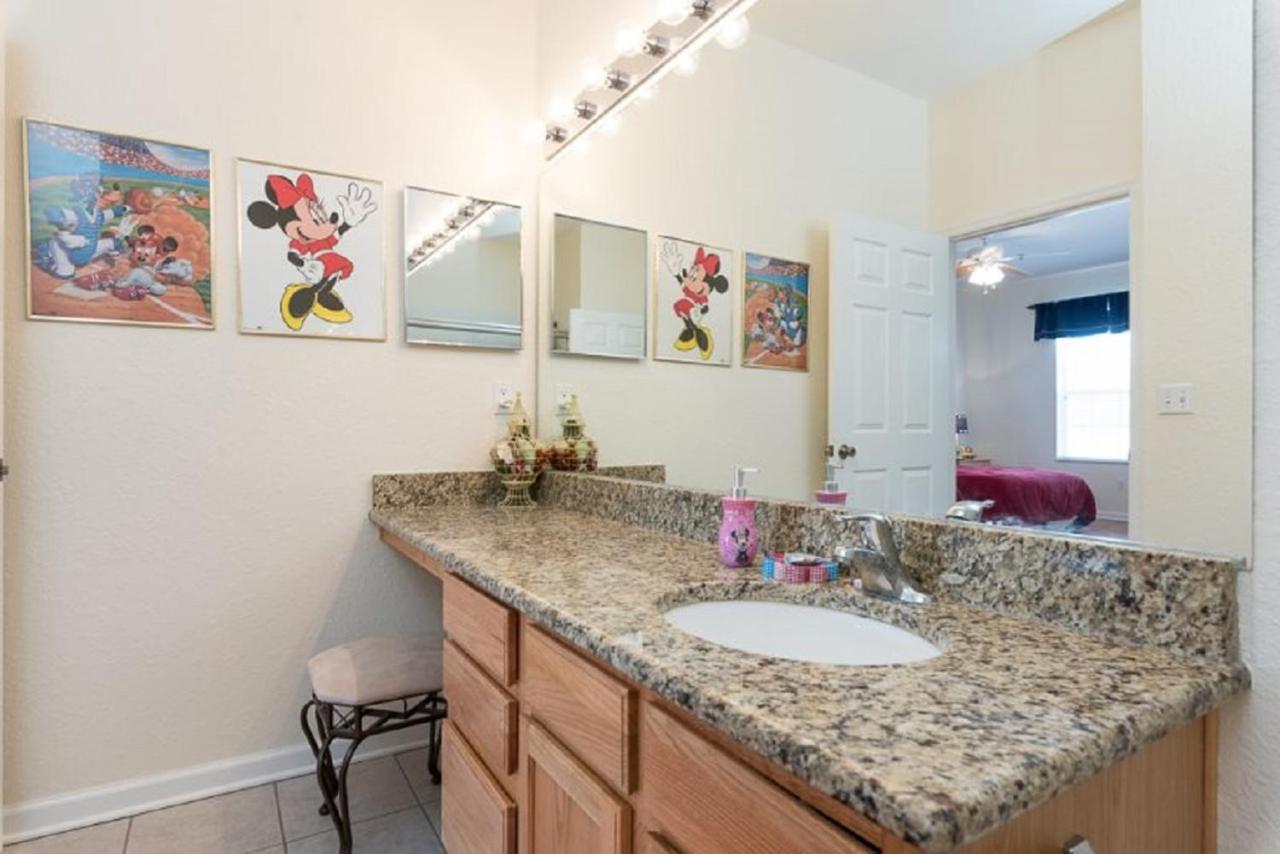 Luxurious - Just 2 Miles From #404 Apartment *